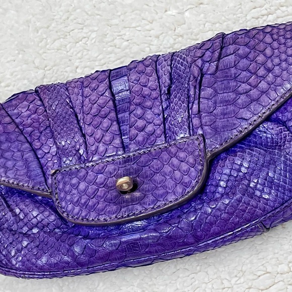 ZAGLIANI Handmade Vintage Python Puffy Clutch Bag with Heavyweight Chain - Picture 2 of 13